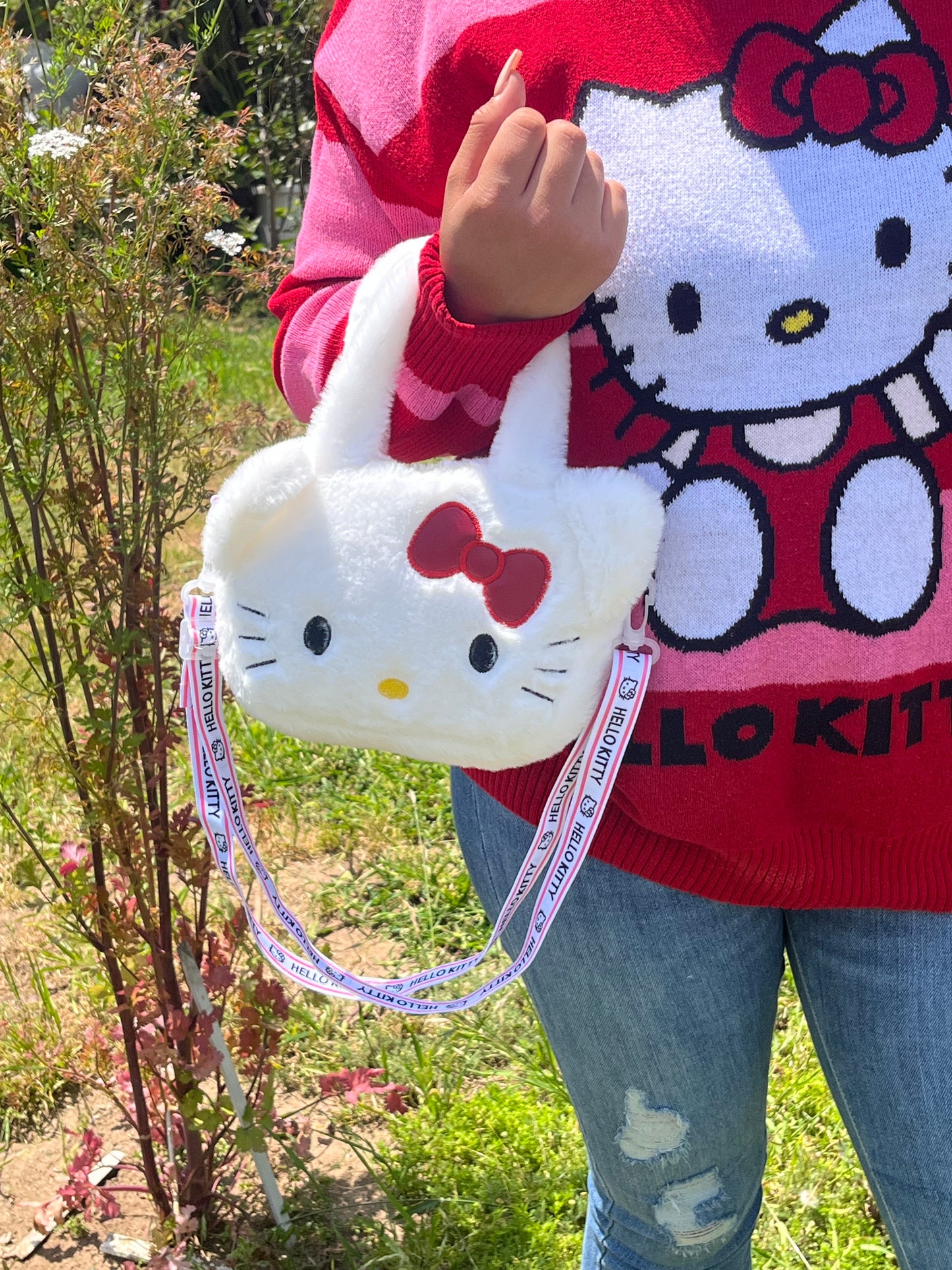 Hello Kitty White Zipper Purse