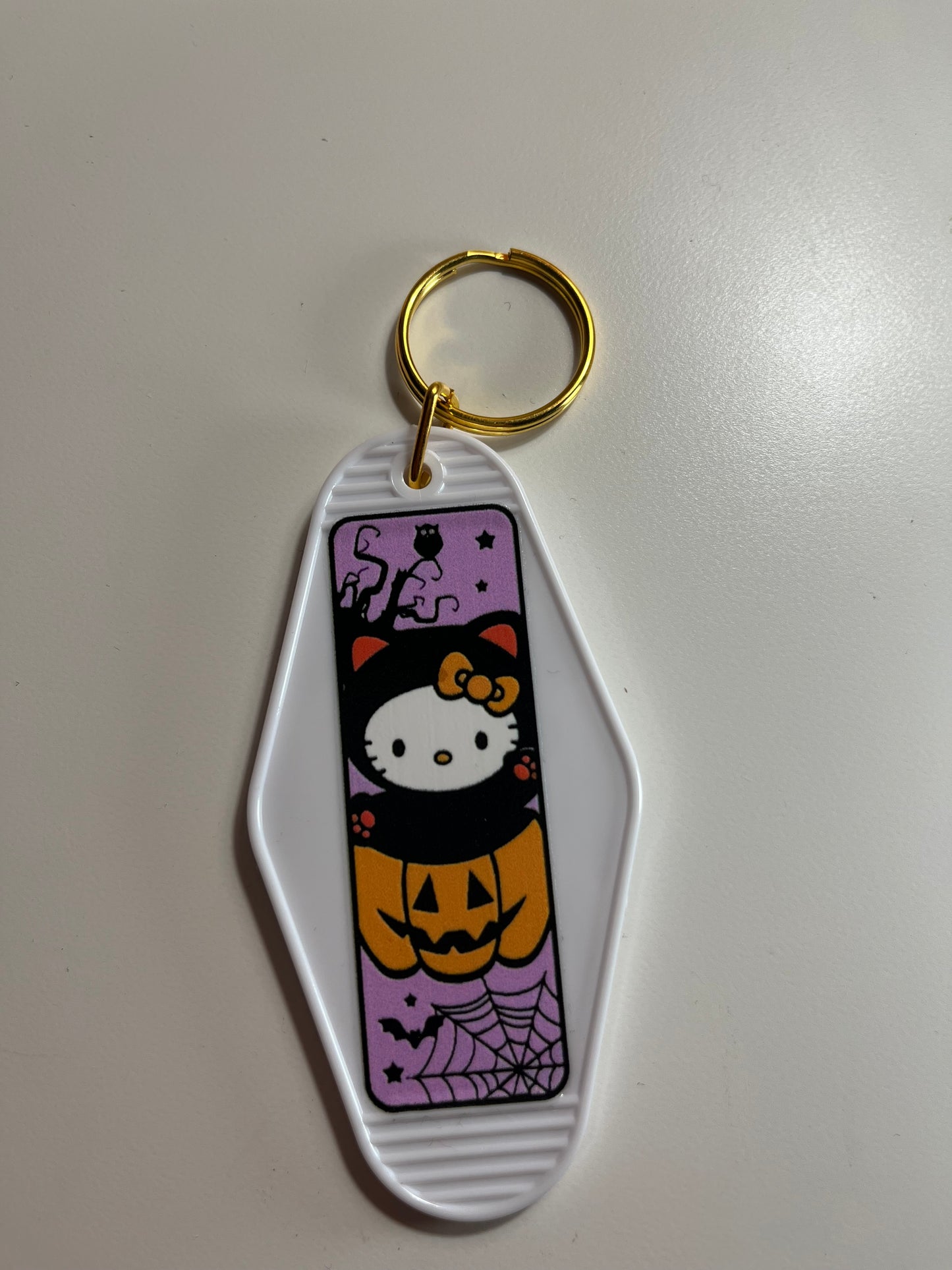 Hk purple Halloween season keychain